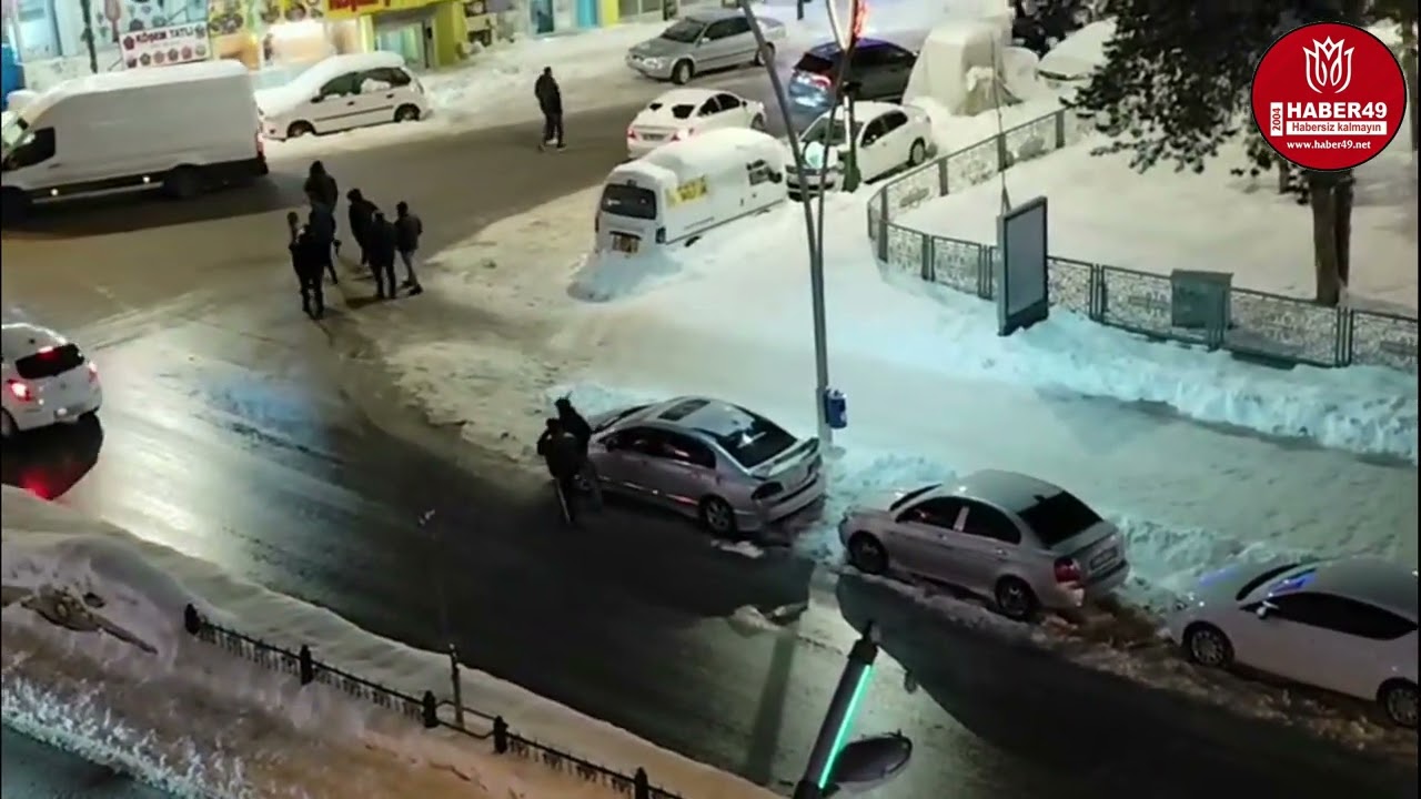 Muş&rsquo;ta vatandaşlardan belediyeye sert tepki: 