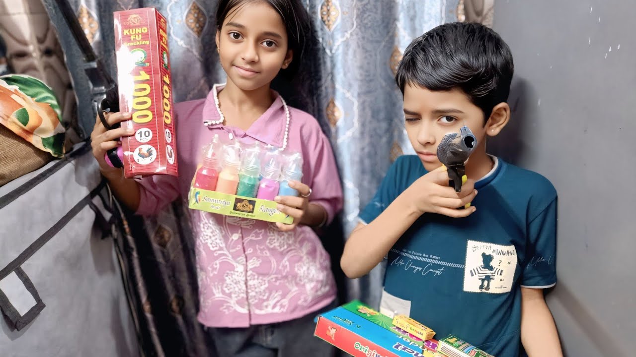 Yashi aur Samarth ke liye laye patakhe