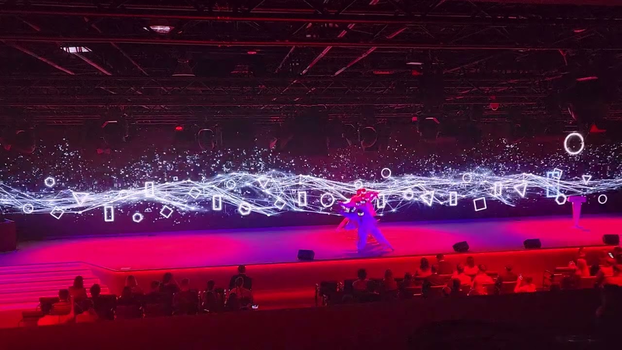 ColorPeopleShow intro