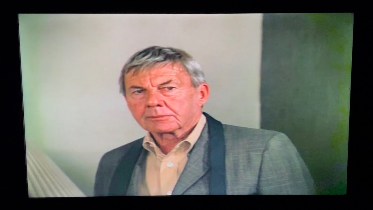 Dallas: Digger Barnes talks about his past.