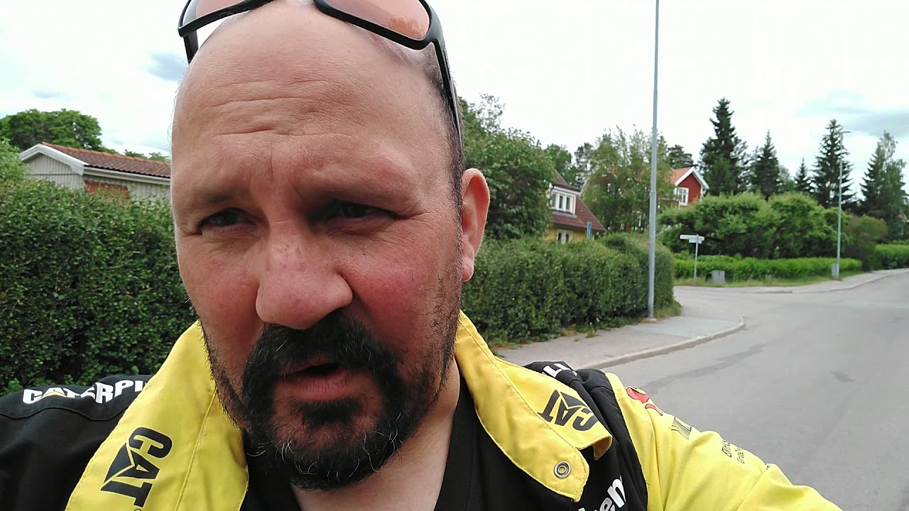 Hennings egen såpopera. 1  Kopplar du? Inte jag.