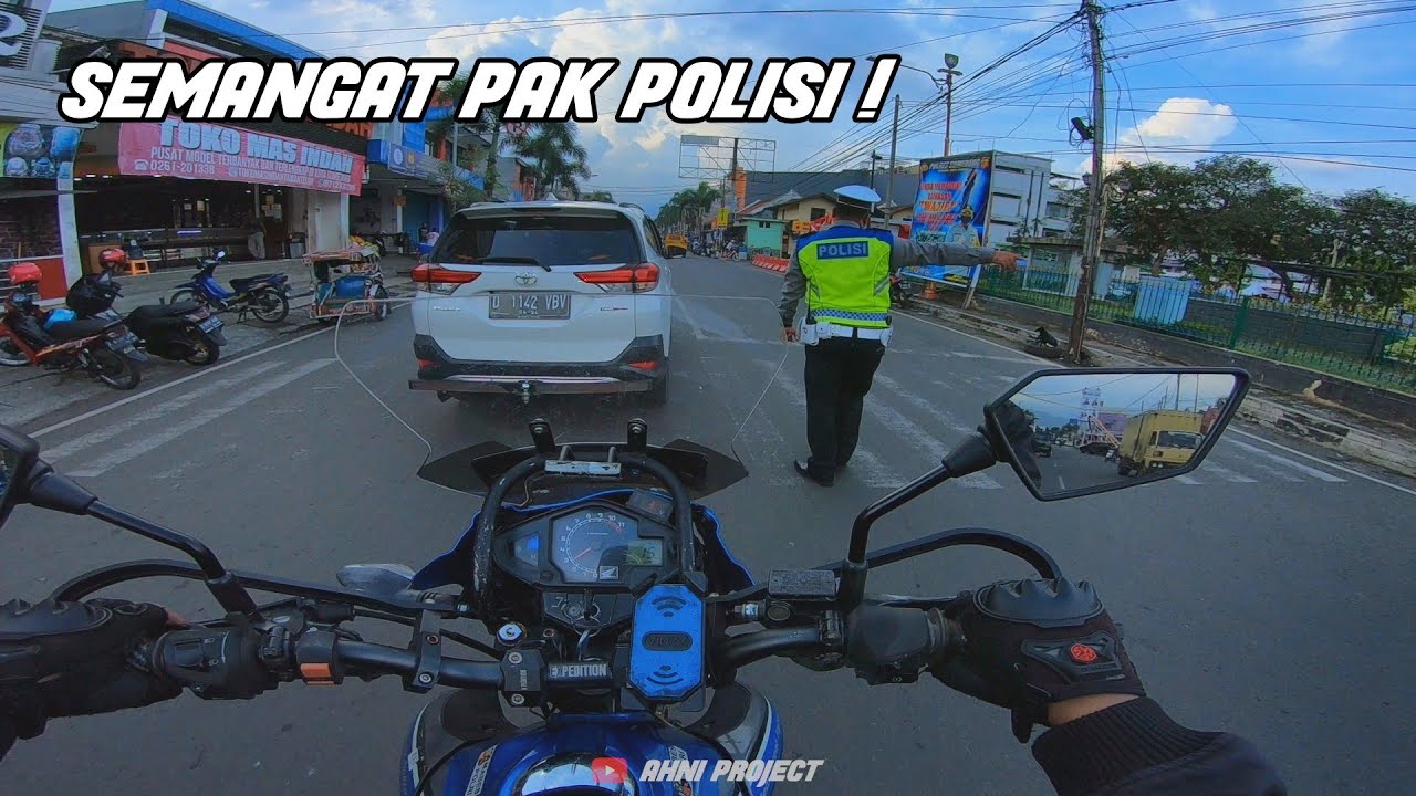 10 menit Keliling Kota Sumedang - Suasana Kota Sumedang Sore Hari bikin Rindu | Motovlog Indonesia