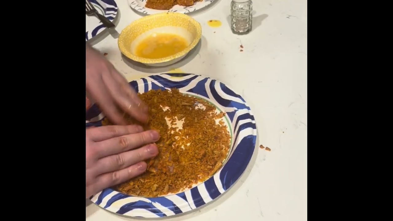 making Zack's mighty spicy chicken😋❤️&zwj;🔥💙❤️&zwj;🔥👍
