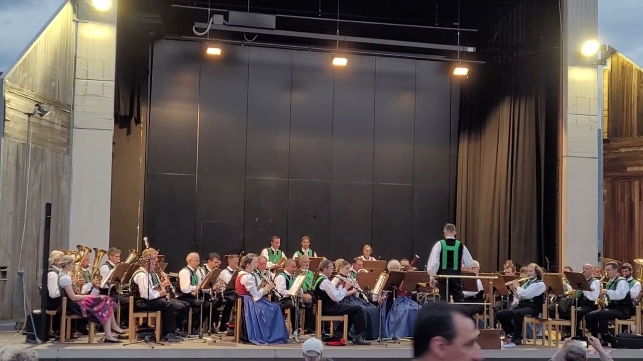 20220701 211718 Musikkapelle Obermais, Konzert in Meran-Algund