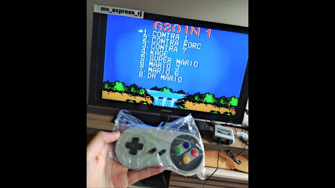 Video-game Retr&ocirc; Cl&aacute;ssico 620 Jogos do Nintendinho 8 Bits + 2 Controles: Super Mini SFC