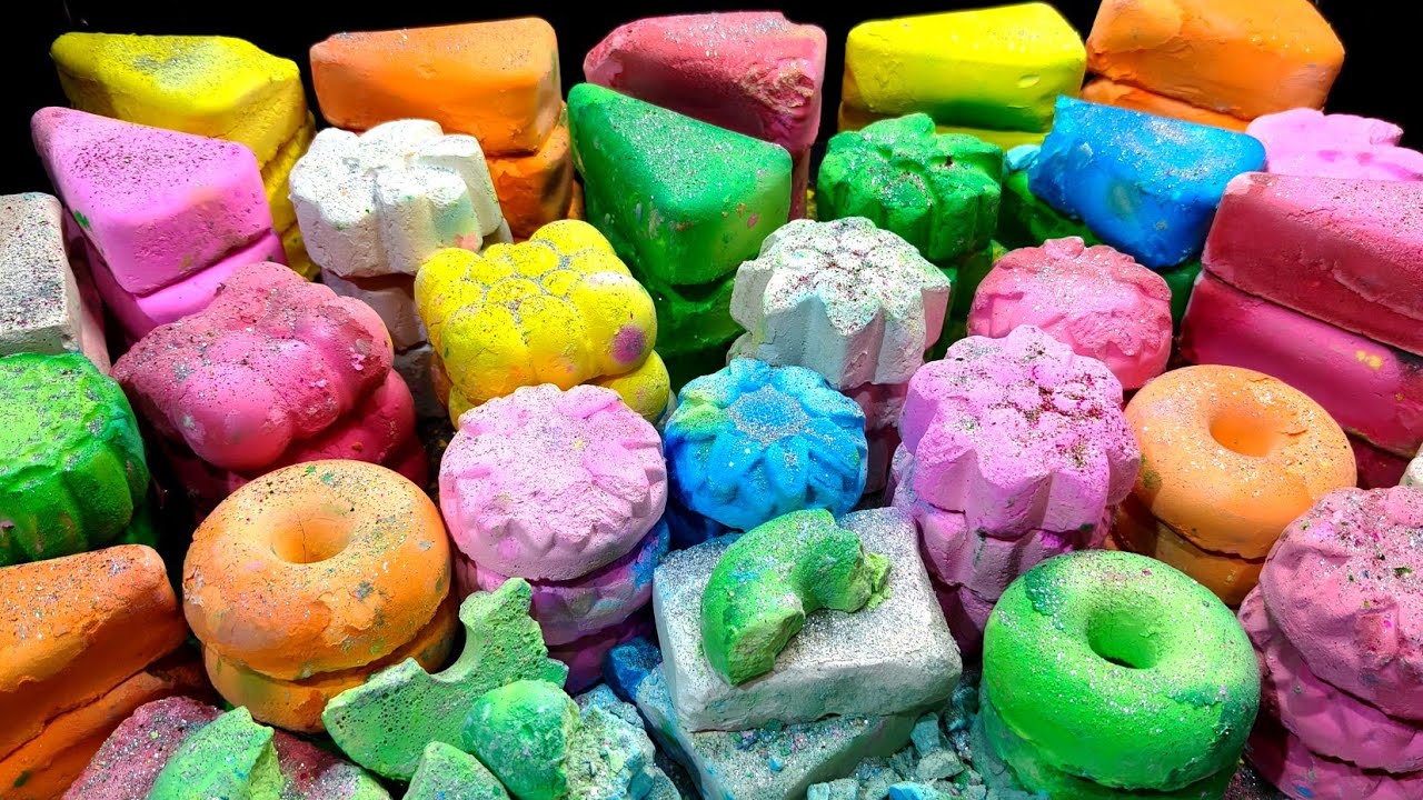 Gym chalk soft and dusty.oddlysatisfying #asmr #satisfying #odlysatisfying #relaxing 