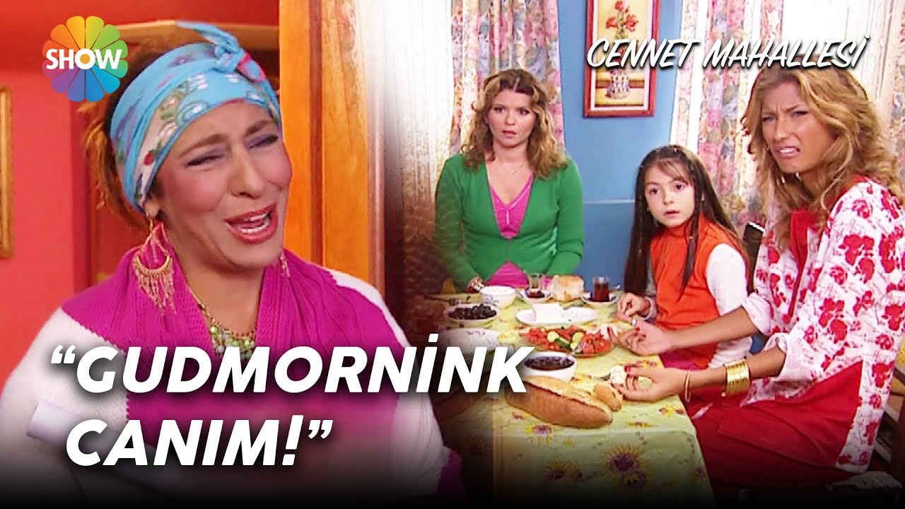 Cennet Mahallesi | Kalem kağıt hazırsa Pembe ile İngilizce dersine başlıyoruz! 📝