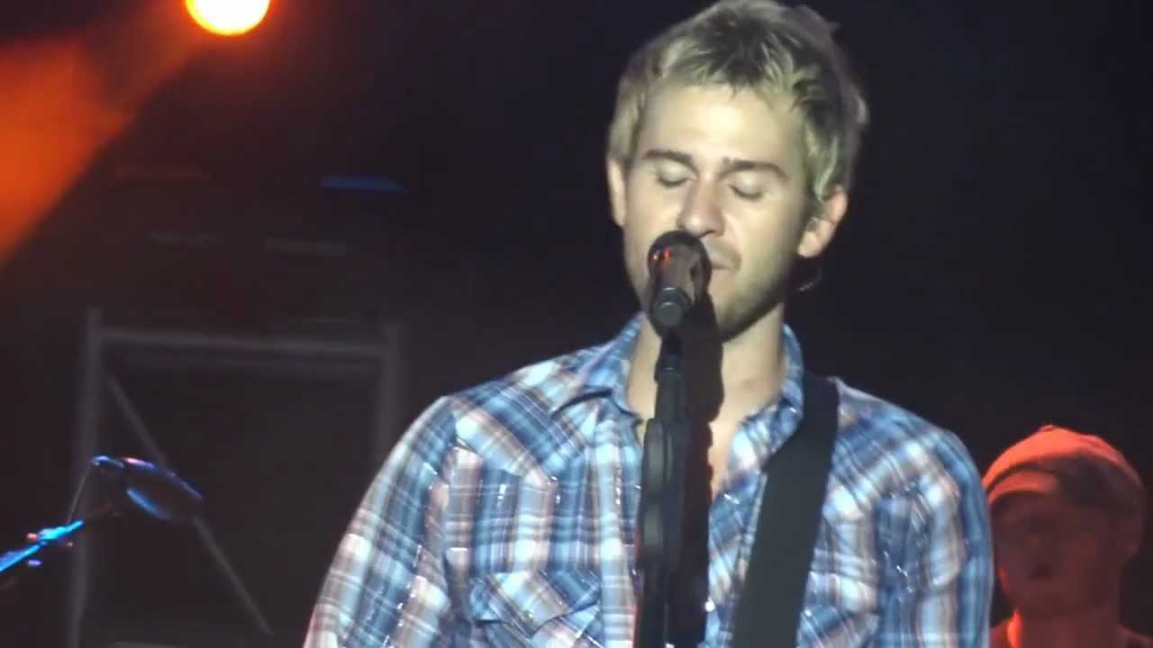 Lifehouse - Hanging by a moment (Live in Manila 2012)