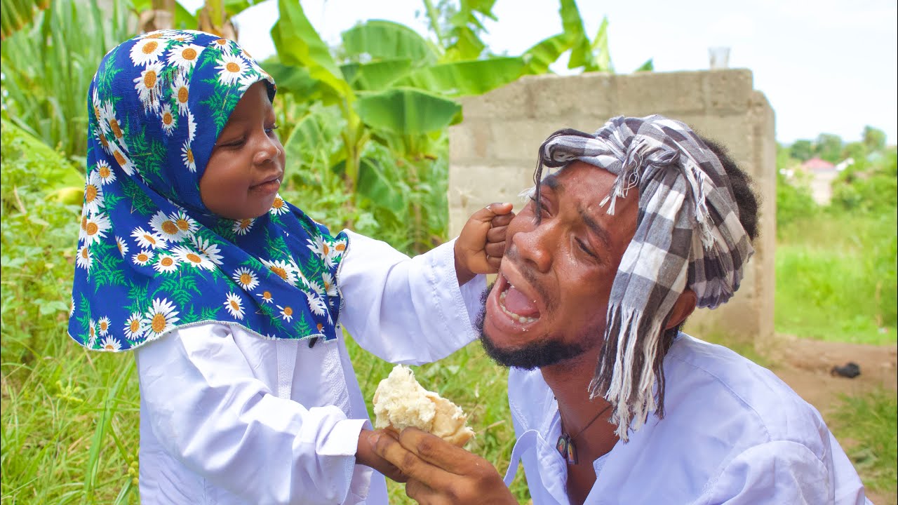 HAJJA AUNTY DOREEN COUGHT ALHAJI K EATING FUFU IN RAMADAN BUT IS 1PM😳🙊SEE WHAT HAPPENED*😄😄😄😄
