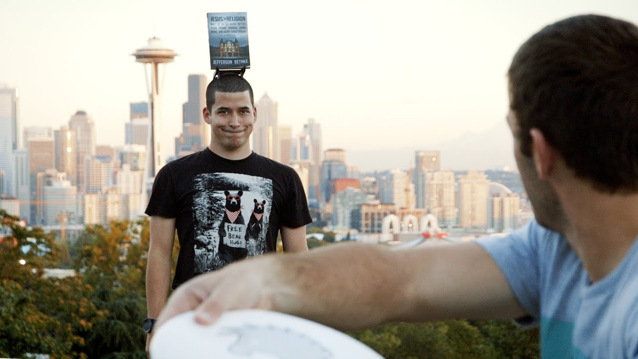 Seattle Frisbee Trick Shots | Brodie Smith w/ Jefferson Bethke