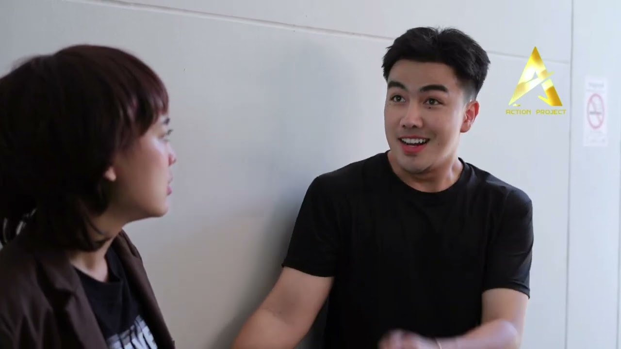 เมื่อพี่ชายเกิดอุบัติเหตุ น้องสาวฝาแฝดจึงต้องไปทำงานแทน