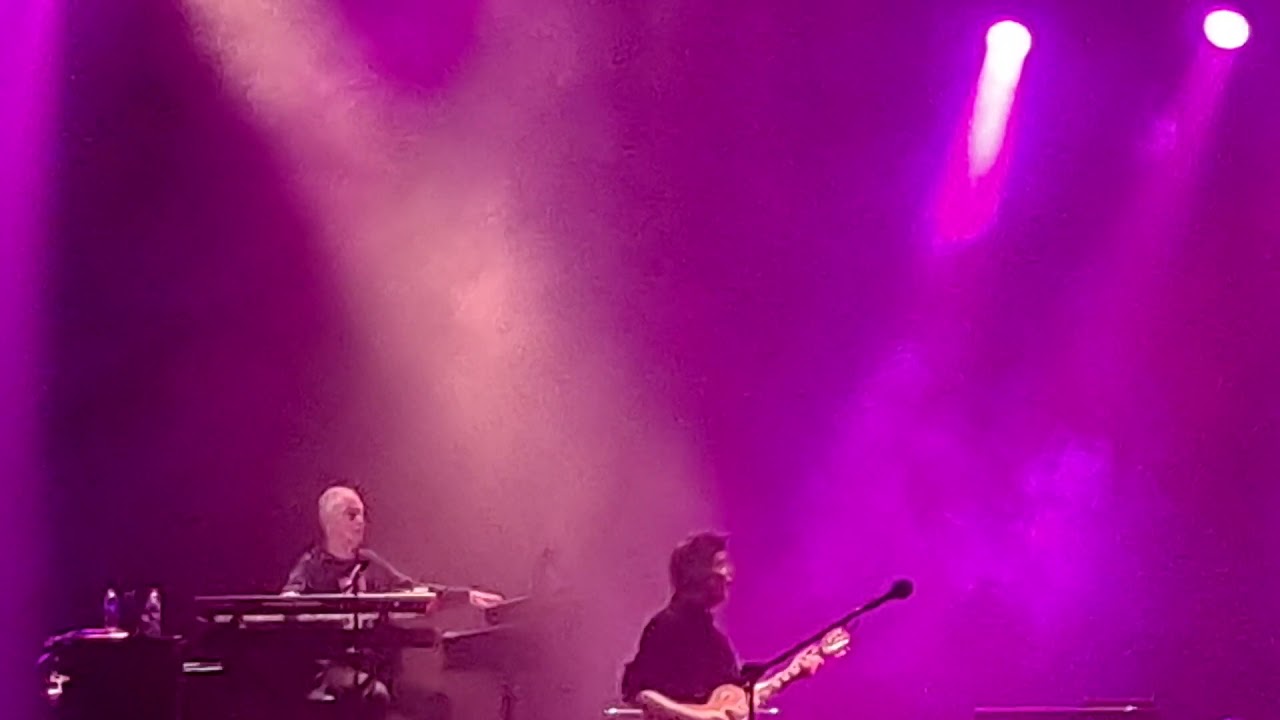 Steve Hackett, Friars Aylesbury, Waterside Theatre.  ENCORE!