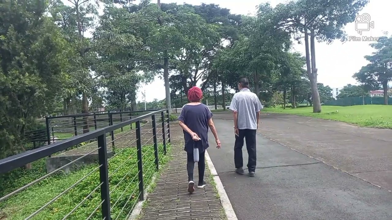 Walking exercise with momi and dadi..dra mariz my day