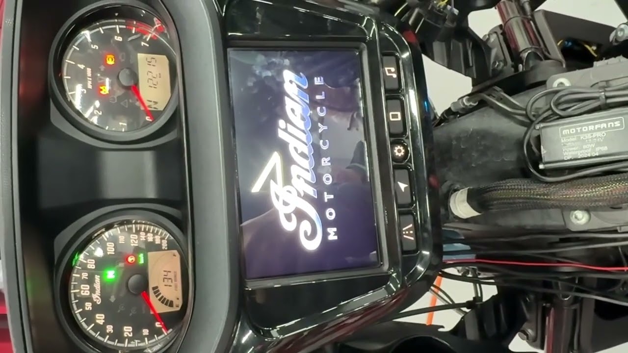 indian challenger display flashing and color cast