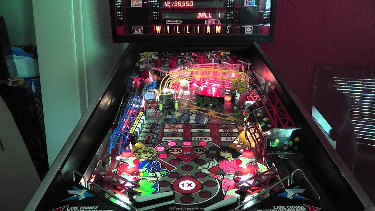 Pinball Rollergames Williams Flipper by www.flipper.de
