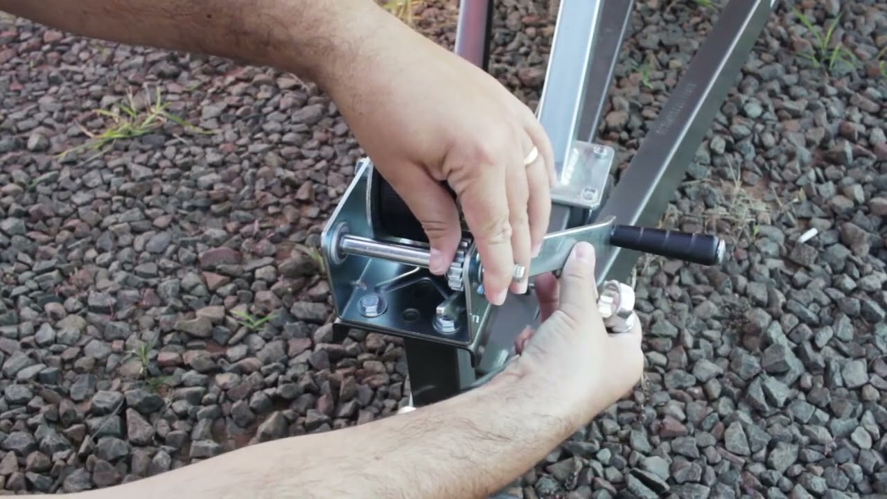 GUINCHO MANUAL   COMO INSTALAR O GUINCHO NA CARRETA