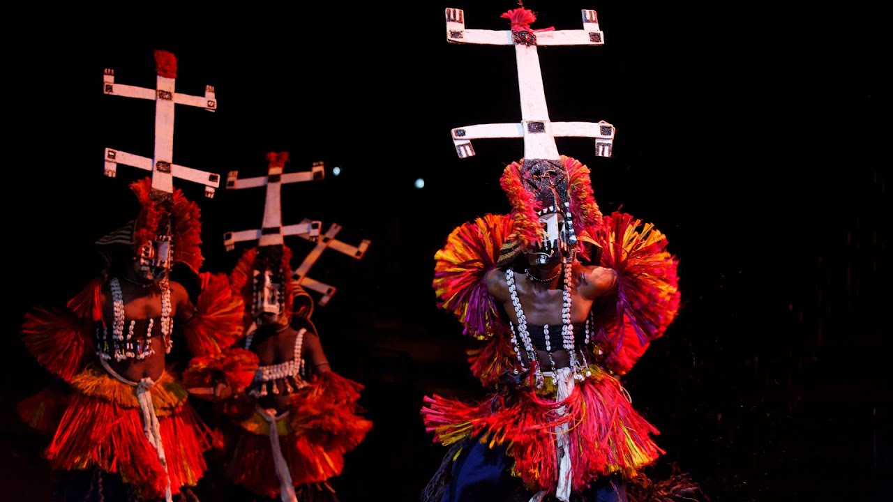 MCMix #21 MALI - Sortie de masques dogon par l'Awa de Sangha