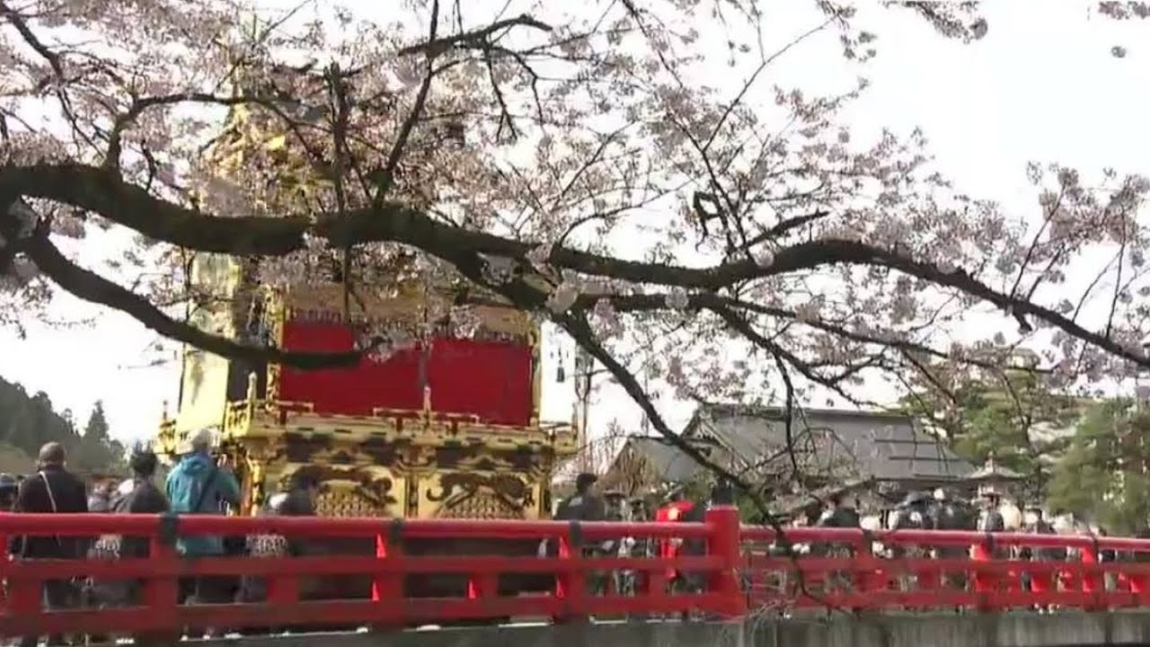 4年ぶりに春の高山祭が“もとの姿”に…ヨーロッパやアメリカからの観光客も 地元はインバウンド復活に期待 獅子舞も