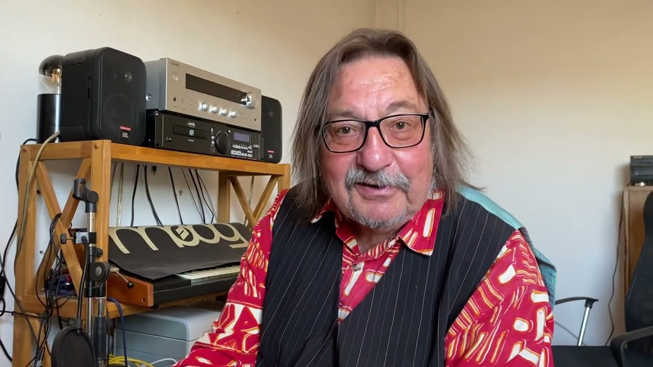 Manfred Maurenbrecher gratuliert dem folker zum 25.jährigen Jubiläum.