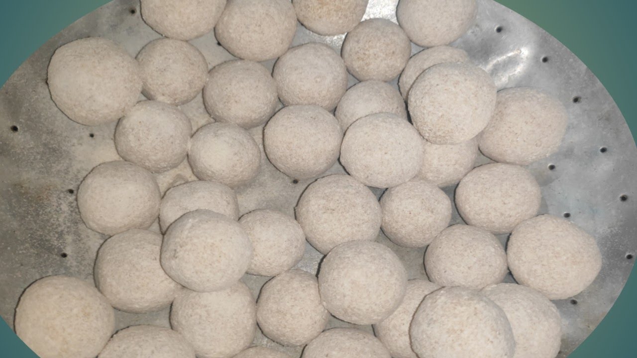 বৰা চাউল ৰ লাৰু এইদৰে বনালে সকলোৱে  বাৰে বাৰে খাৱ বিচাৰিব//bora sailor laru