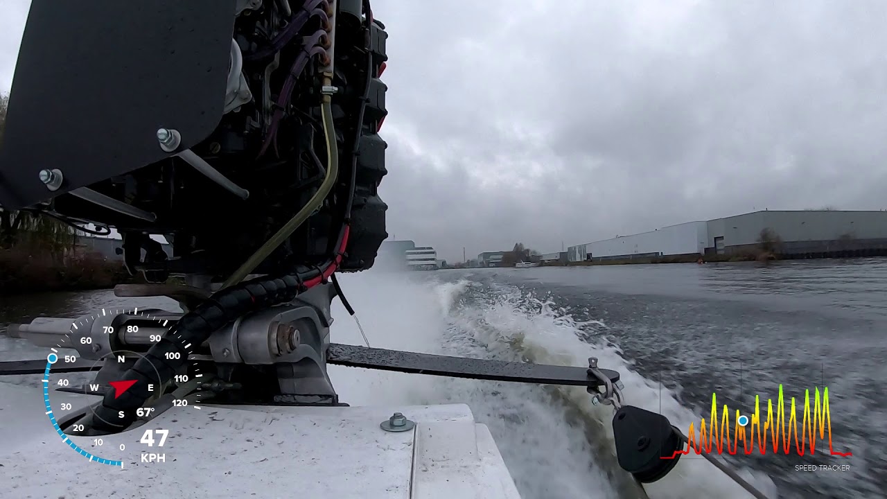 Hydroplane Evinrude V8 first test onboard 1