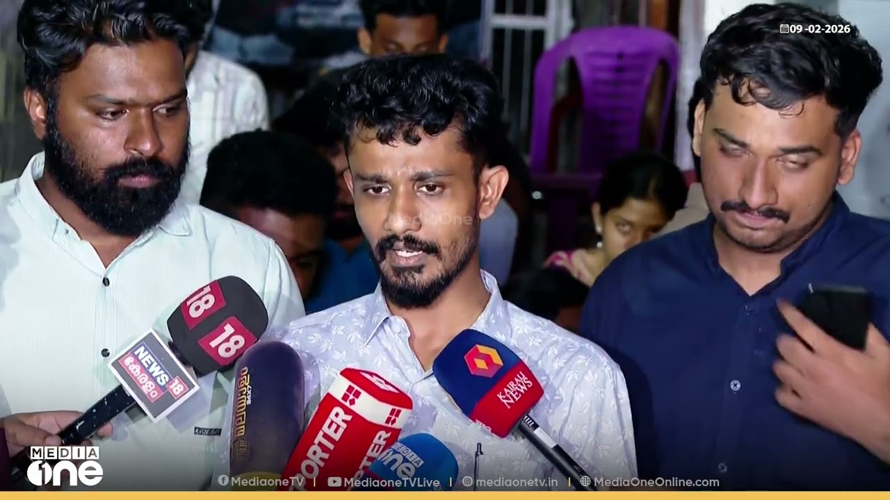 'വിദ്യാർഥികളെ ദ്രോഹിക്കുന്നതിൽ ​ഗവേഷണം നേടുകയാണ് കേരള വിസി മോഹനൻ കുന്നുമ്മൽ...'