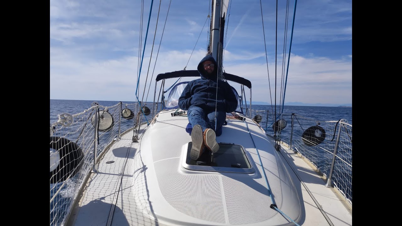 Beau mouillage de Gruissan sur Sun odyssey 35