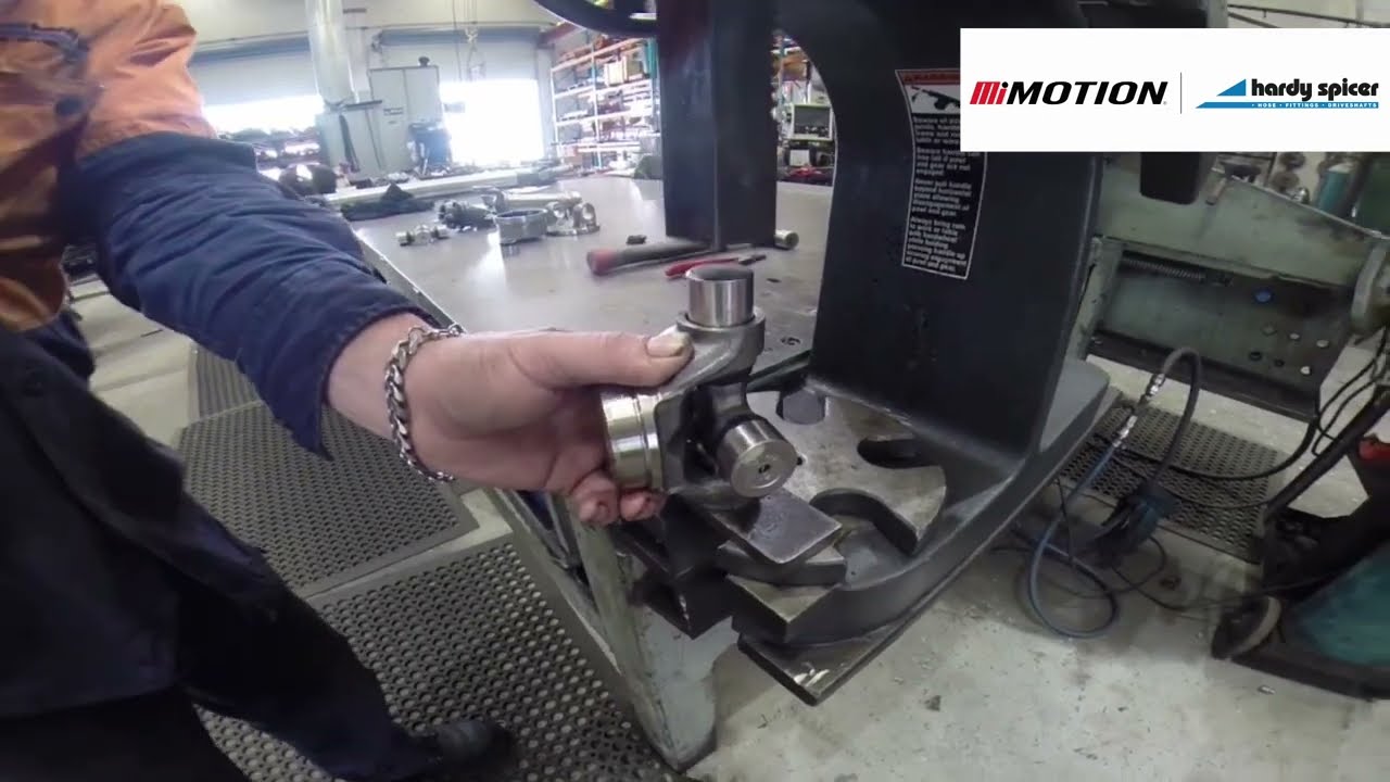Universal Joint Fitting