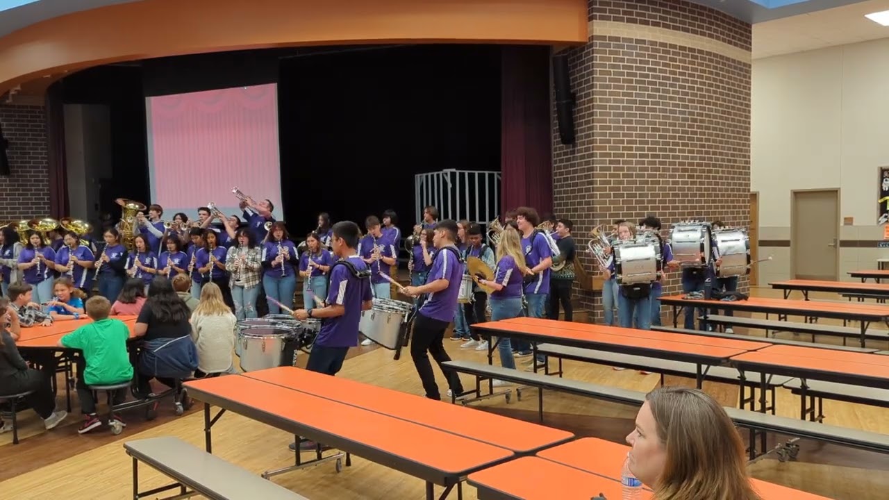 The Horse performed by DHS Bronco Band