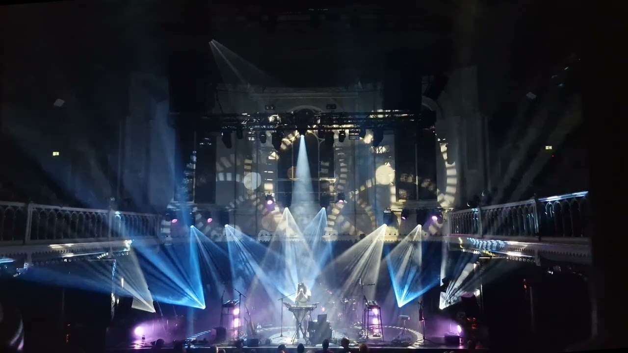 KÁRYYN Live At Paradiso, Amsterdam 05.02.2026 (COLLAPSE PHASE)