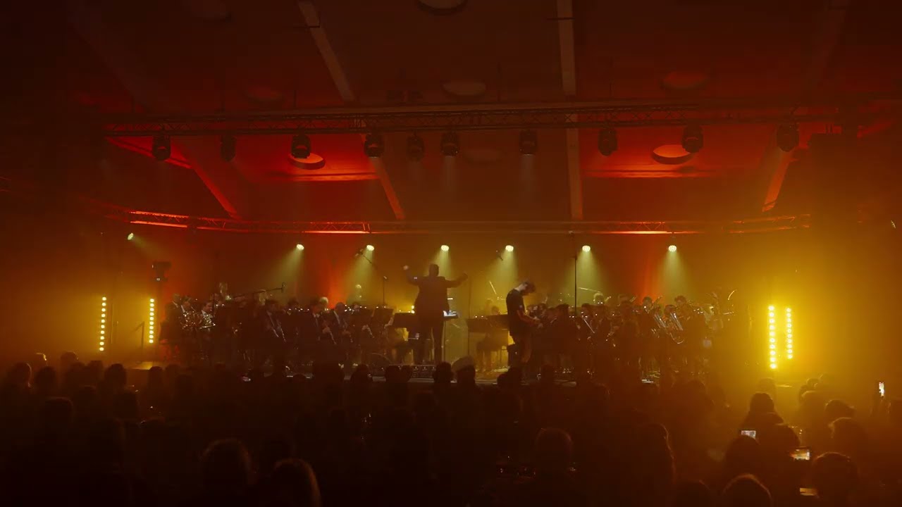 Smells like Teen Spirit by Nirvana_SHW_Stadsharmonie Wervik Speelt het hard