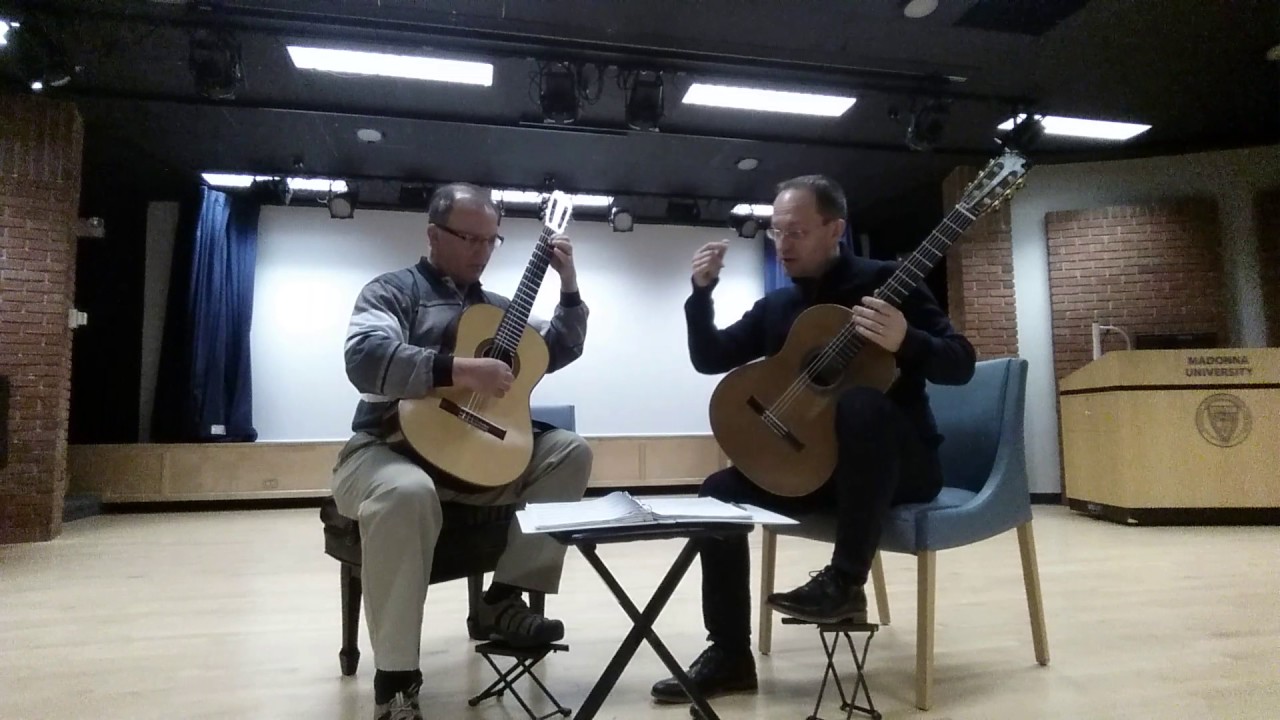 Denis Azabagic teaches Sonata L 238 by Domenico Scarlatti