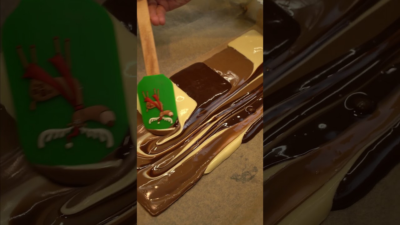 Epic Chocolate Hack: Melt, Top, and Enjoy with Shameless Snacks! 🍫✨