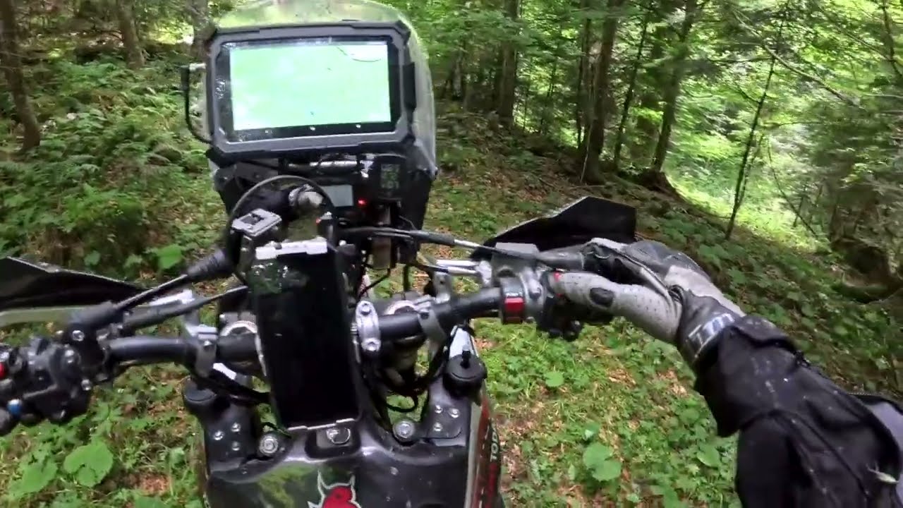 Scouting e sterrati facili  Prima uscita Fantic 450 XEF Rally