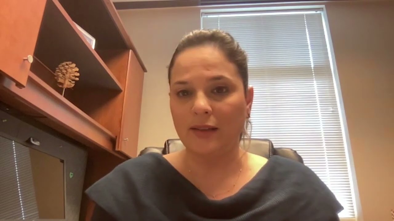 Delivery of tumor treatment fields (TTFields) in NSCLC