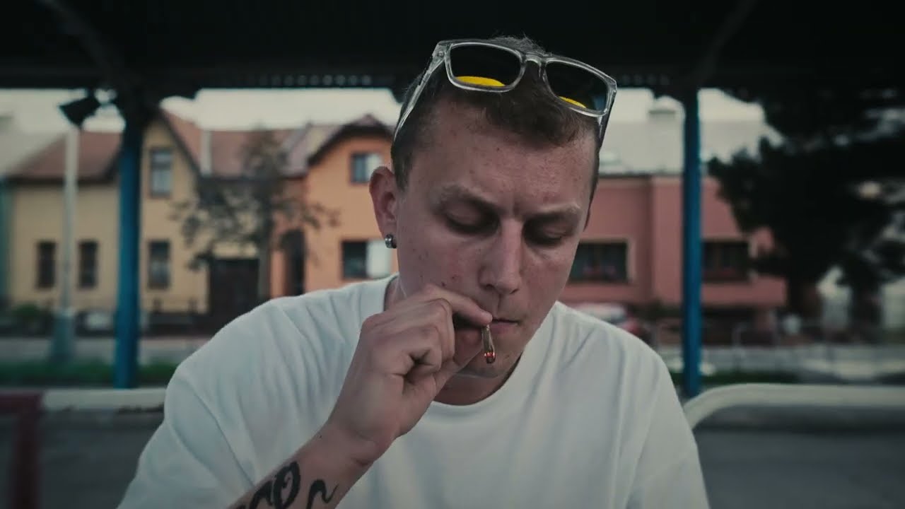 Hollupmc - Sám prod. Audiowan (OFFICIAL VIDEO 2022)