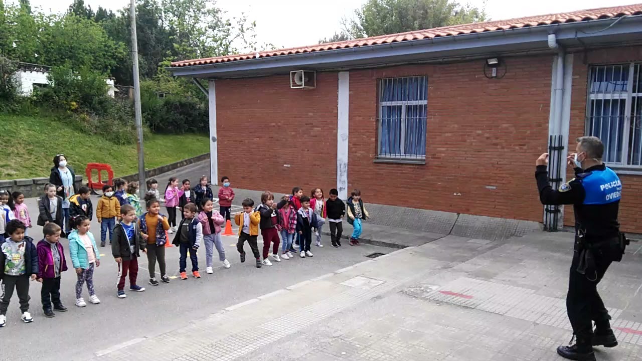 CON LA SILLITA Y EL CINTURÓN -E.INFANTIL 4 AÑOS