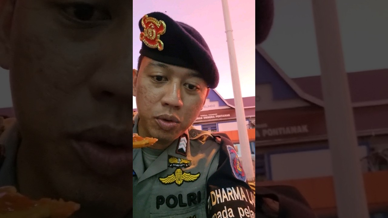 BRIMOB BERBUKA PUASA DI TENGAH PENGAMANAN MUDIK LEBARAN#bintarabrimob#