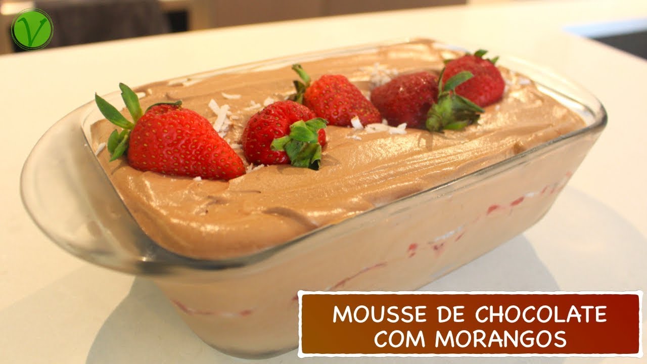 MOUSSE DE CHOCOLATE COM MORANGO E COCO NA TRAVESSA #618 |Receitas da Mussinha