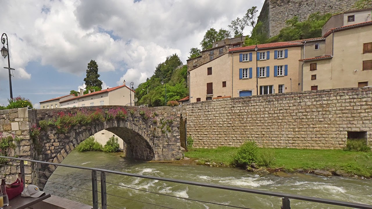 Quillan Autumn