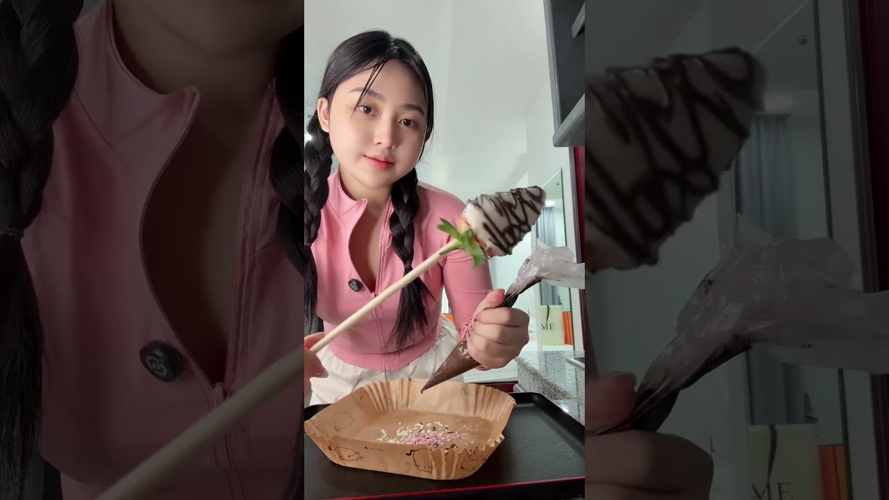 ធ្វើ strawberry chocolate ថ្ងៃValentines 🍓💕 ( របស់ធ្វើចេញពីចិត្ត វាមានន័យបែបនឹង🤭🤣)