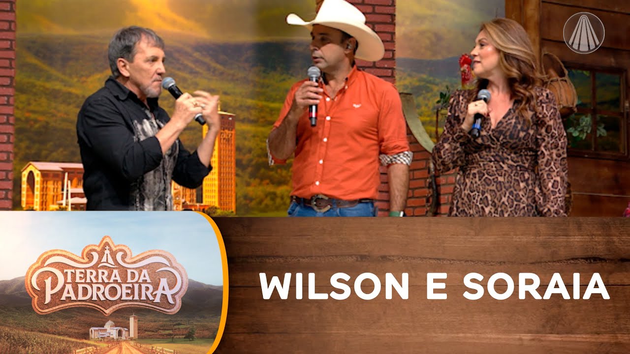 A dupla  Wilson e Soraia soltam a voz no palco do Terra da Padroeira