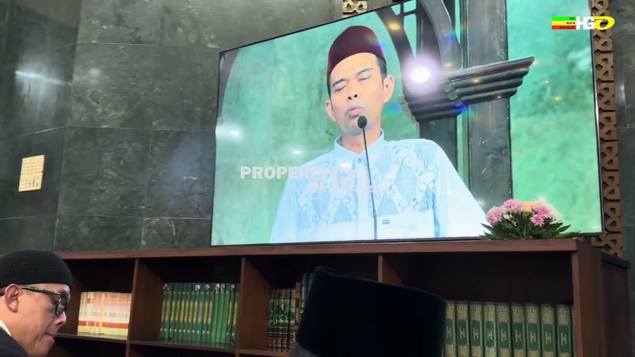 Giring Nidji Khusuk Dengarkan Khutbah UAS | 3 Menteri Ikut Jumat Bersama