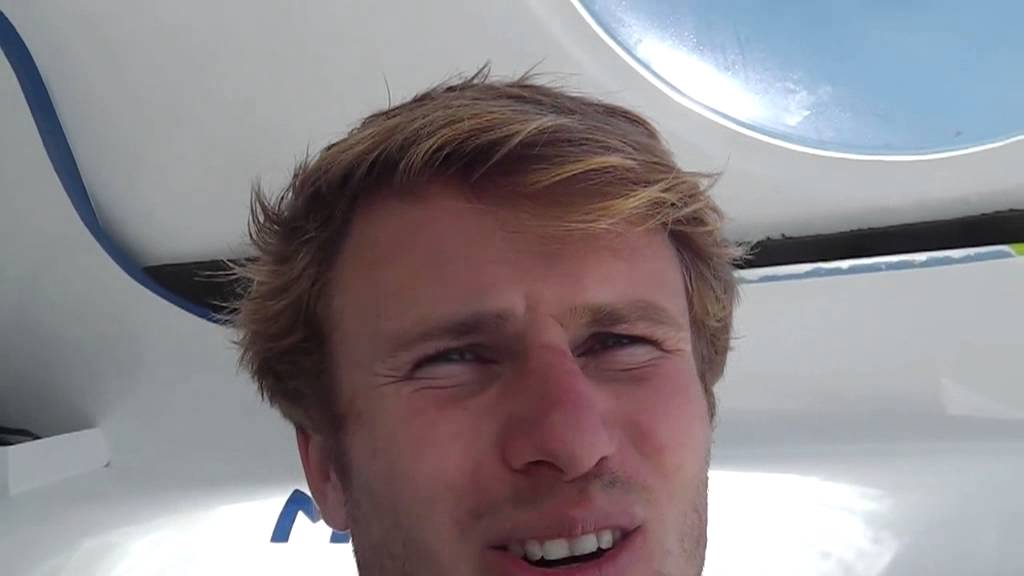 Francois Gabart and Armel le Cleach in sight of each other - Vend&eacute;e Globe day 51