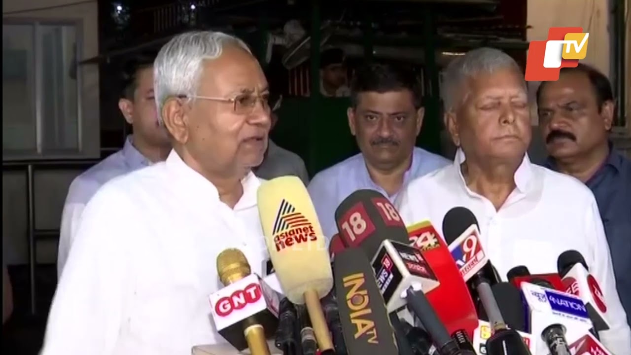 Lalu Prasad Yadav, Nitish Kumar meet Sonia Gandhi, says next meeting after Congress president polls