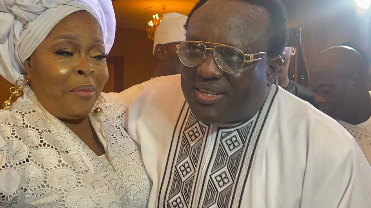 Saheed Osupa Makes History At His Agbada All White Party 2.0