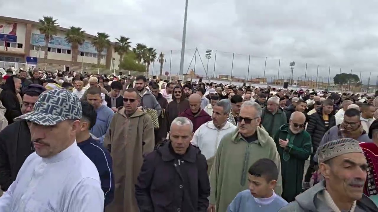 أجواء صلاة عيد الفطر 1447 الموافق 2026 من قلب المصلى الملعب الشرفى بمدينة وجدة 🌙✨