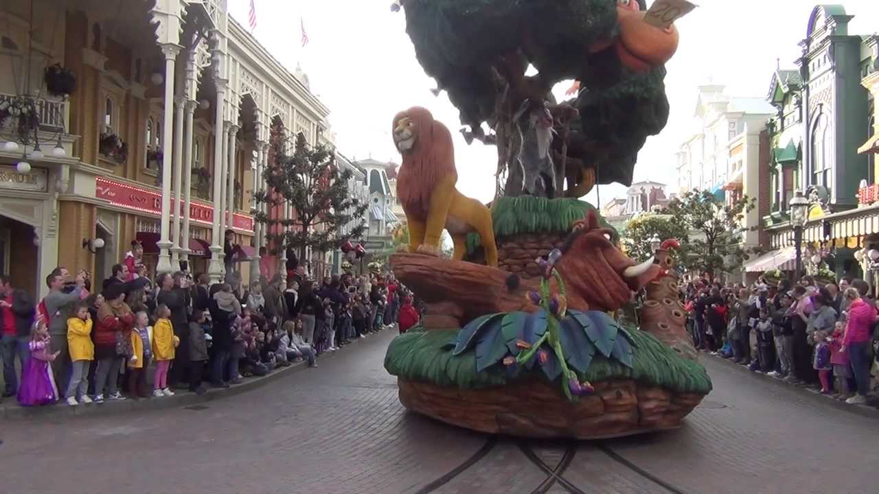 Disneyland Paris - Magic on parade 2013