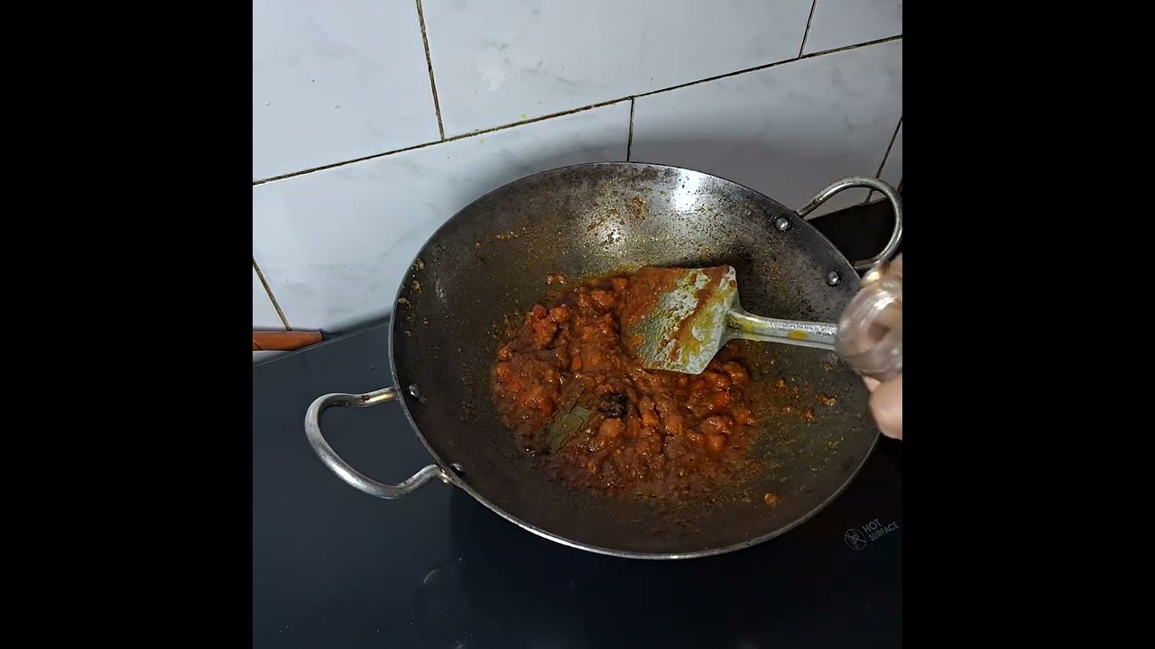 Kumari's Kitchen Mein Hare Chane ki Sabji ko Aise Banayen.