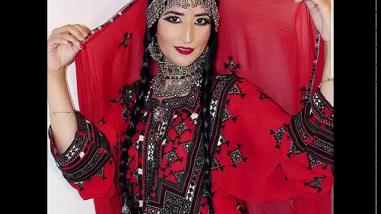 cultural and traditional dresses of Pakistan